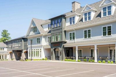 Brookmere Saratoga, a Tribute Portfolio Hotel 