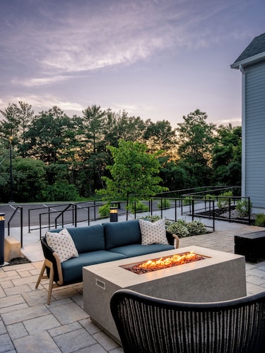 Brookmere Saratoga, a Tribute Portfolio Hotel 