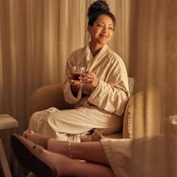 Couples treatment rooms, body treatments, aromatherapy