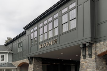 Hotel Brookmere & Arbor Spa