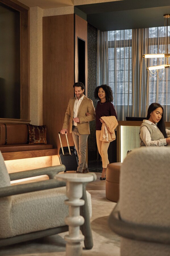Lobby - Brookmere Saratoga, a Tribute Portfolio Hotel  (Saratoga Springs)