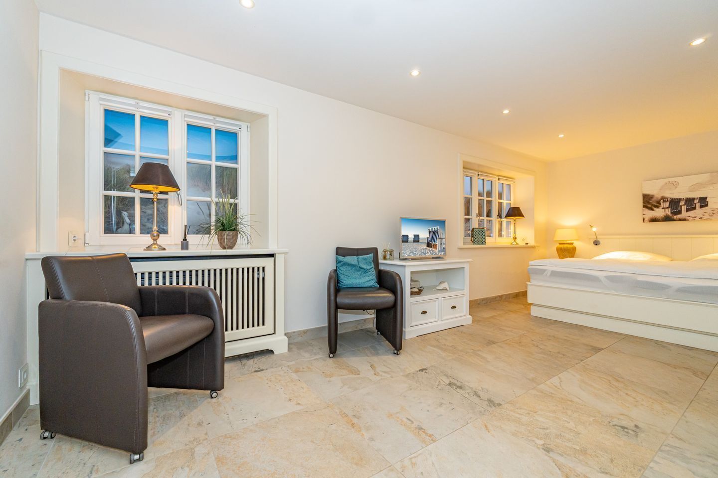 4 slaapkamers, een strijkplank/strijkijzer, wifi, beddengoed