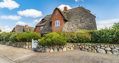 Hüs bi Koog 1 - Vacation under thatch for up to 5 people.