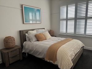 3 camere, una scrivania, ferro/asse da stiro, Wi-Fi gratuito