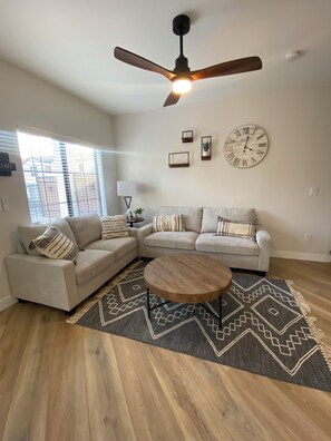 تلفزيون ذكي