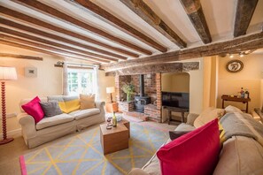 TV, fireplace - Anchor Cottage, Orford (Orford)
