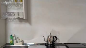 Fridge, microwave