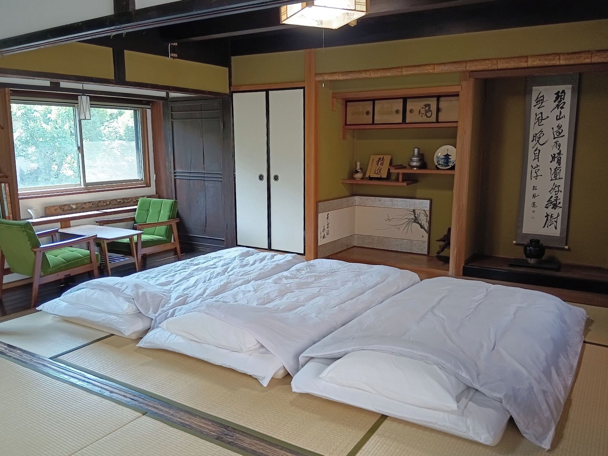 2 soverom, skrivebord, wi-fi (inkludert) og sengetøy