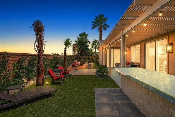Terrace/patio - Indio Home | Game Room, Fire Pit & Outdoor Kitchen (Indio)