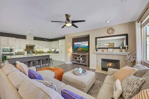 TV, fireplace, offices
