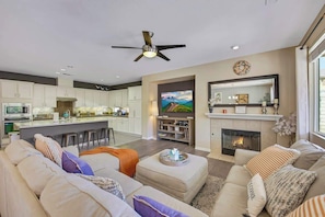 TV, fireplace, offices