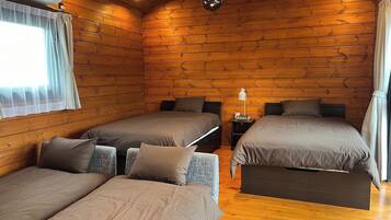 1 室のベッドルーム、デスク、WiFi (無料)