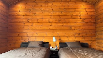 1 bedroom, desk, free WiFi
