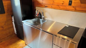 雪櫃、微波爐、爐具、廚房用具/餐具/器皿