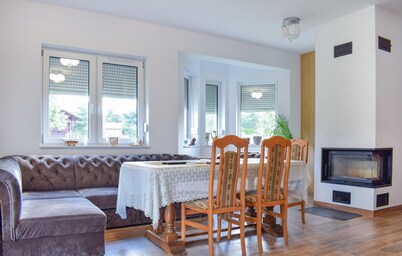 2 bedroom gorgeous home in Niesulice