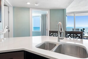 Interior - Oceanfront Luxury 2BDR/2BA @ Peck Plaza 8NE (Daytona Beach)
