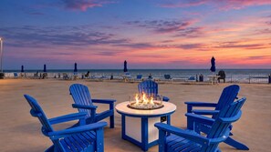 Fire pit. - 2BR/2BA • Beachfront • Hot Tub • Pool • Ball Courts • Gym • Fire Pit • 8NE (Daytona Beach)