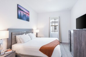 5 bedrooms, iron/ironing board - Enchanted Grove by Avantstay 30mins to Disney Private Pool (Davenport)