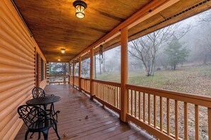 Terrace/patio - Sugarloaf Cabin  (Hendersonville)