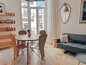 TV - Apartment 'Casa Sava' with Balcony and Wi-Fi (Cava de Tirreni)