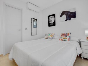1 chambre, fer et planche Ă repasser, accĂšs Ă Internet, literie fournie