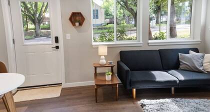 The King Suite | Mid Century & Spacious