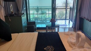 Design Room, Sea View | 6 bedrooms, desk, WiFi (free) - Koidolare resort chumphon (Chumphon)