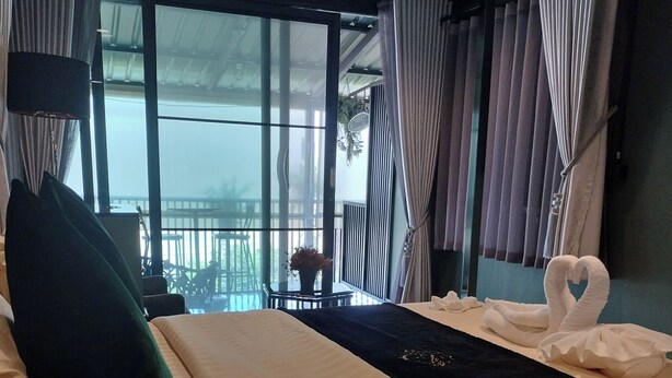 Design Room, Sea View | 6 bedrooms, desk, WiFi (free) - Koidolare resort chumphon (Chumphon)