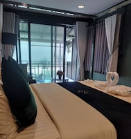 Quarto design, vista para o mar | 6 quartos, escrivaninha, Wi-Fi de cortesia