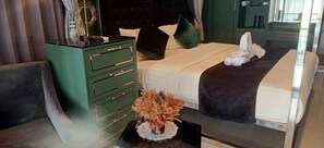 Design Room, Sea View | 6 bedrooms, desk, free WiFi - Koidolare resort chumphon (Chumphon)