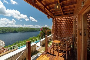 Terrace/patio - Butterfly Villas Nusa Ceningan (Ceningan Island)
