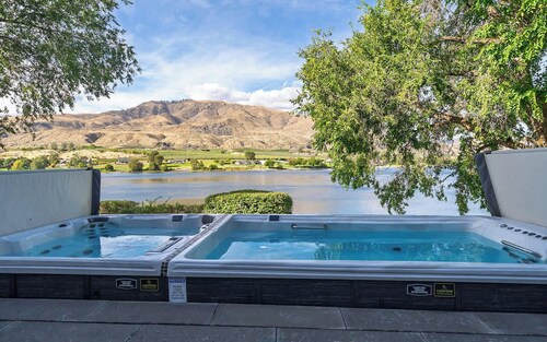 Juniper Hill Columbia River w/Hot Tub & Swim Spa