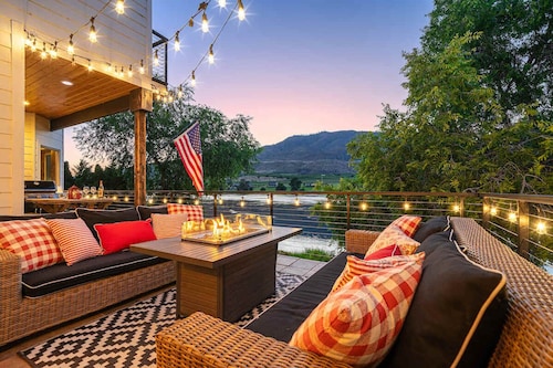 Juniper Hill Columbia River w/Hot Tub & Swim Spa