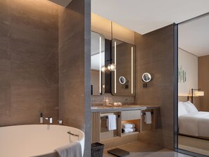 Rainfall showerhead, hair dryer, slippers, towels - Garrya Xianju (Taizhou)