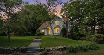 Ocean View Retreat | Dog-Friendly | Steps to Ocean