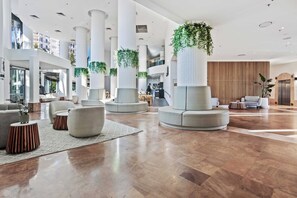 Lobby - City views from centrally located studio apartment! (Gold Coast)