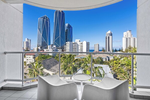 Property grounds - City views from centrally located studio apartment! (Gold Coast)