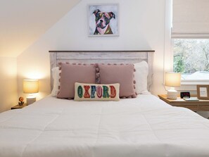 5 soverom, strykejern/-brett, wi-fi og sengetøy