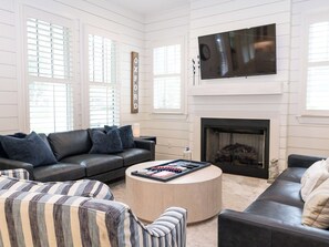 TV, fireplace, offices