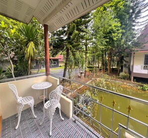 Deluxe Double Room | Desk, laptop workspace, free WiFi, bed sheets - OYO 75517 Mananchaya Resort (Ao Luek)