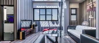 Happiness Romantic B&B