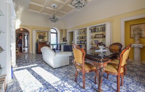 Lobby - 4 bedroom cozy home in Lucera (Lucera)