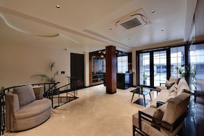 Reception - Quality Inn City Centre Varanasi (Varanasi)