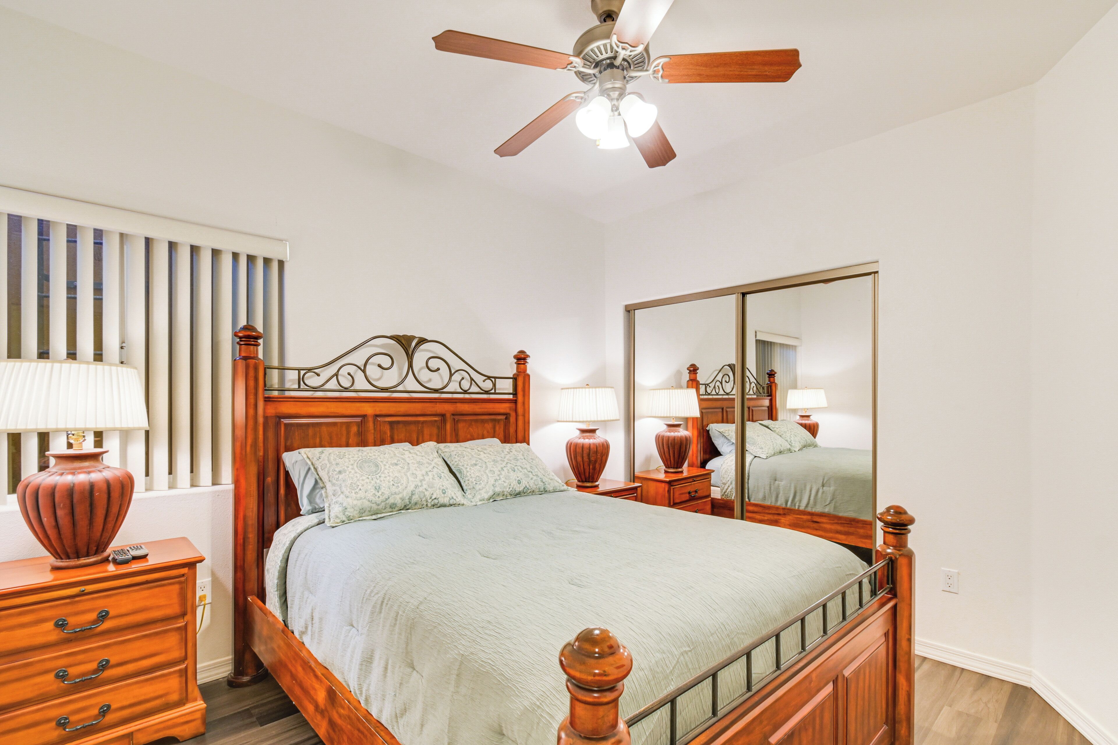 Riverfront Bullhead City Condo Near Casinos! - Laughlin, NV