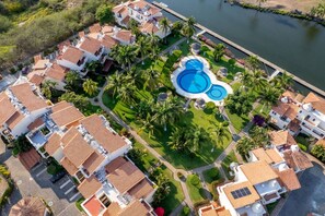 Exterior - Luxury Condo Overlooking Marina in Ixtapa (Ixtapa)