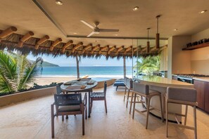 Outdoor dining - Your Private Piece of Mexican Beachfront Luxury (Playa Blanca)