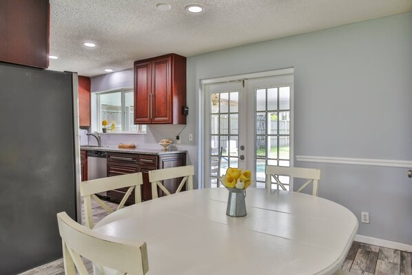 レストラ��ン