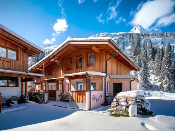 Exterior - Beautiful terraced house with plenty of privacy (Längenfeld)