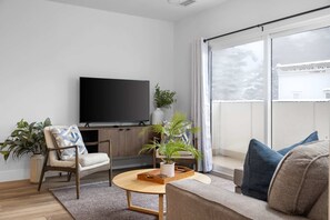 Televisión, oficina