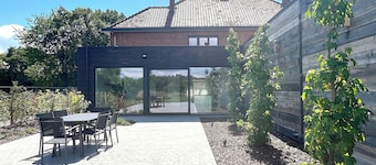 Magnificent holiday home for eight people